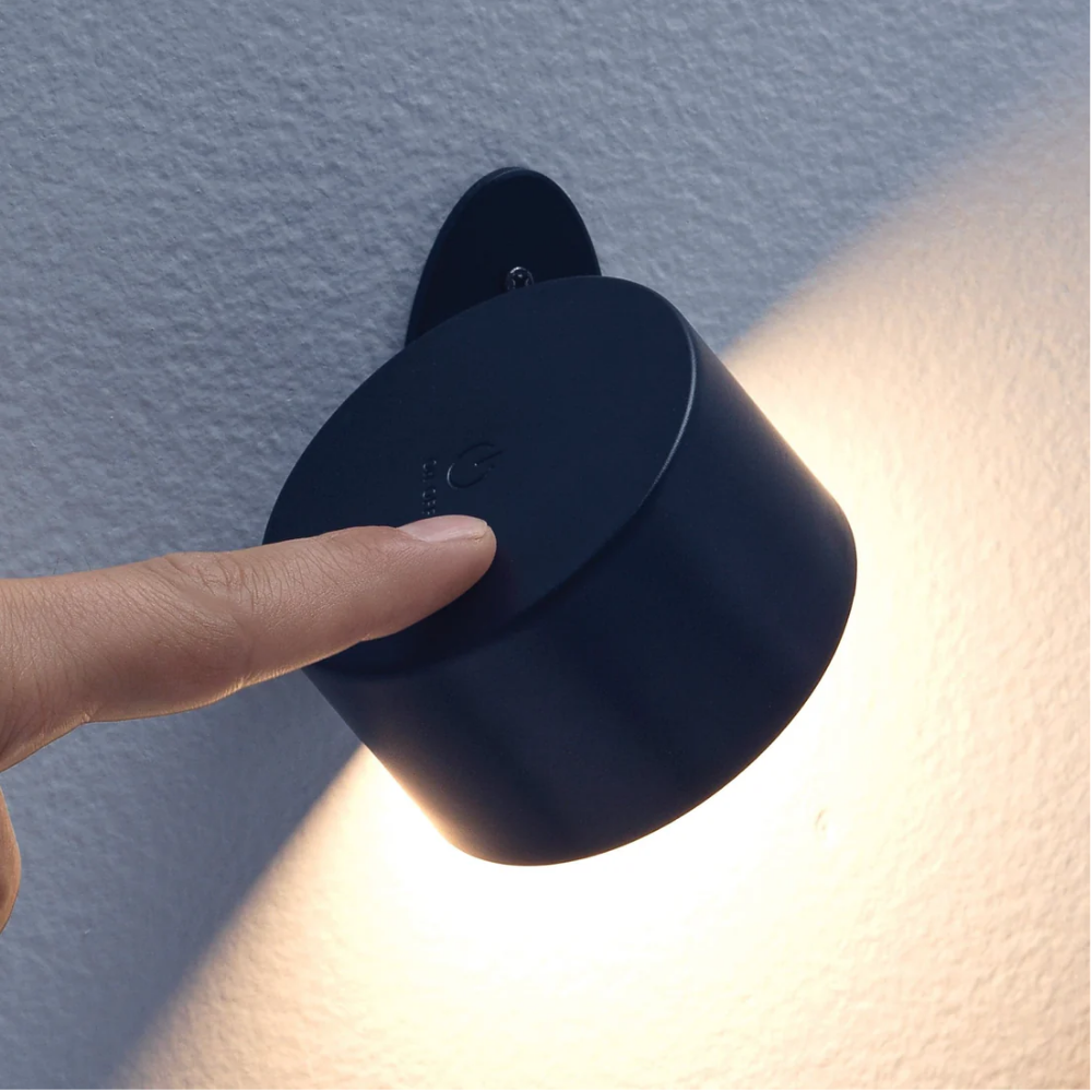 Lampara 360 grados LED negra control tactil montada en pared - Picky Club Guatemala